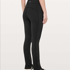 LULULEMON low-rise yoga pant, straight leg
